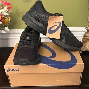 NWT AND BOX ASICS Black Athletic Sneakers